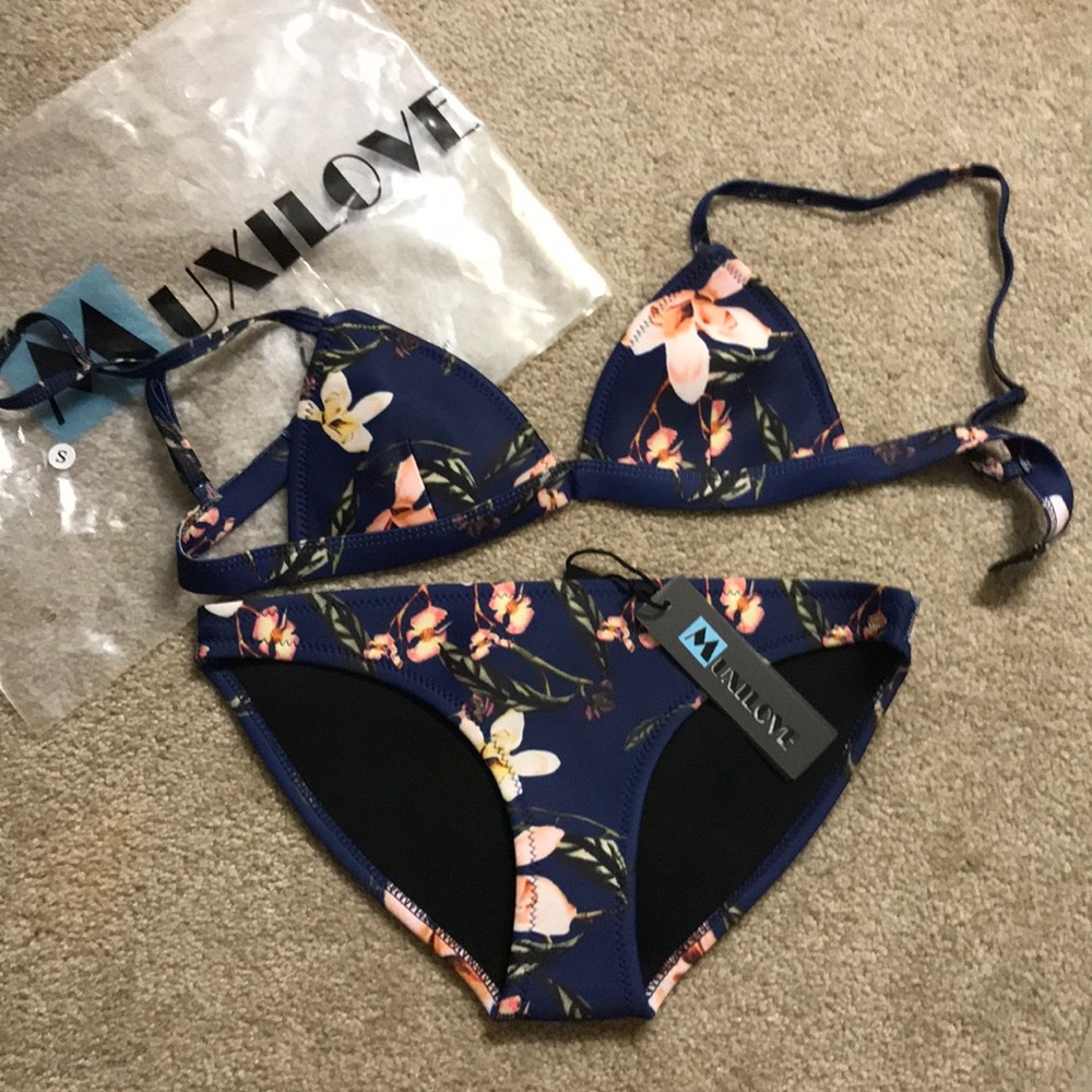 Bathing suit